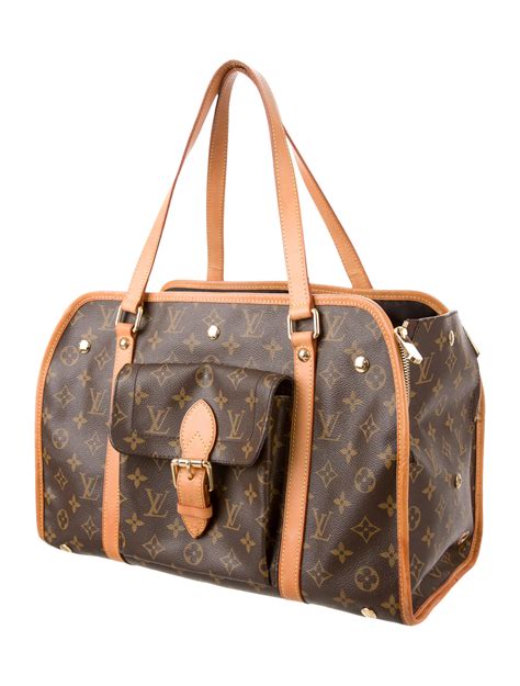 louis vuitton baxter dog carrier replica|LOUIS VUITTON Monogram Baxter GM Dog Pet Carrier.